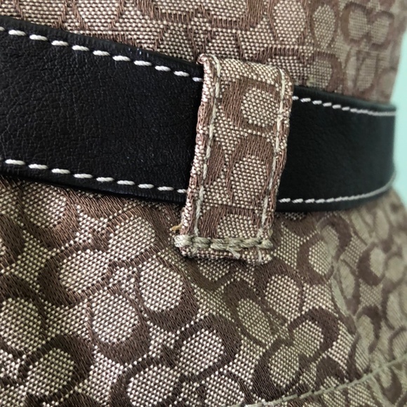 COACH Logo Bucket Hat Sz P/S & Belt Sz M display picture 2